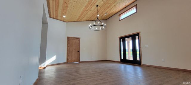 313 Country Court, Loogootee, IN 47553
