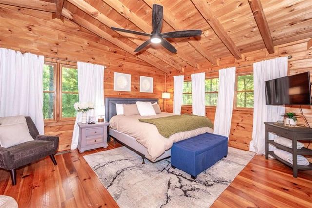 30 Maxwell Lane, Blue Ridge, GA 30513