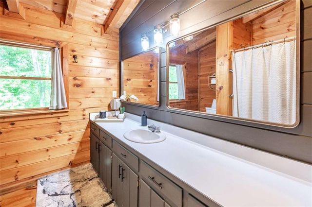 30 Maxwell Lane, Blue Ridge, GA 30513