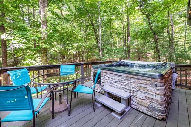 30 Maxwell Lane, Blue Ridge, GA 30513
