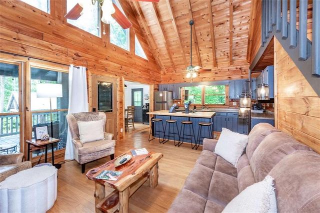 30 Maxwell Lane, Blue Ridge, GA 30513