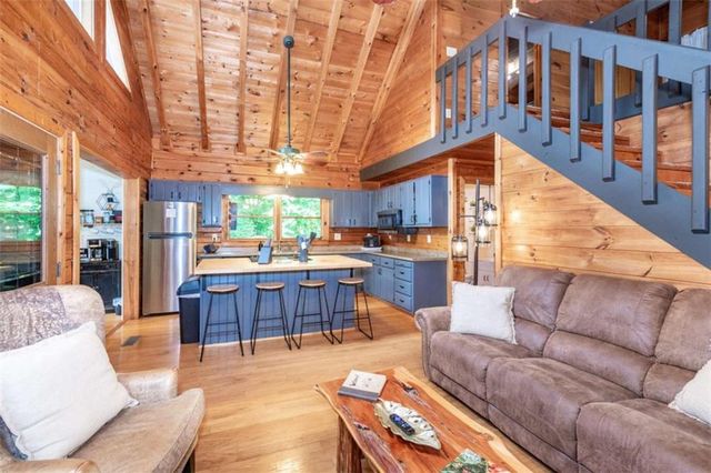 30 Maxwell Lane, Blue Ridge, GA 30513