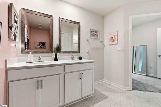 211 Sunriff Court, Greer, SC 29651