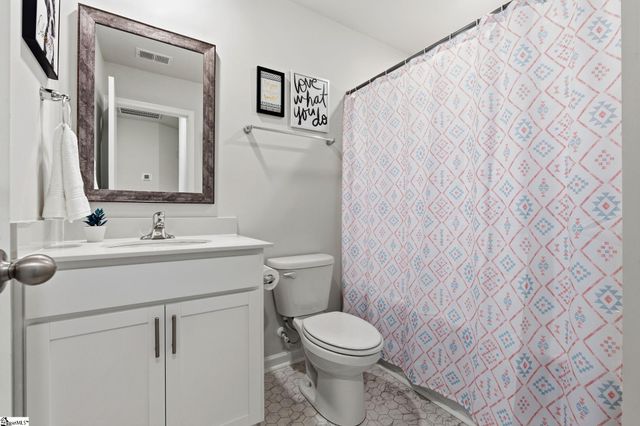 211 Sunriff Court, Greer, SC 29651