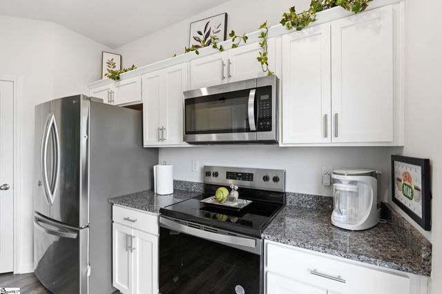 211 Sunriff Court, Greer, SC 29651
