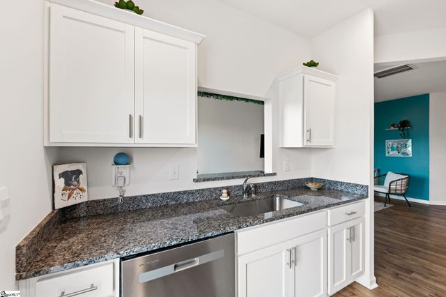 211 Sunriff Court, Greer, SC 29651
