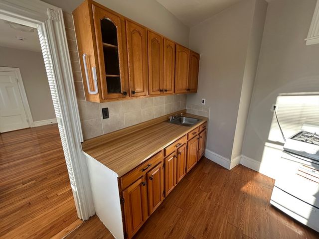 78 Washington 2, Chelsea, MA 02150