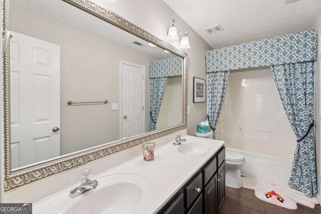 3899 Lake Ruby Lane, Suwanee, GA 30024