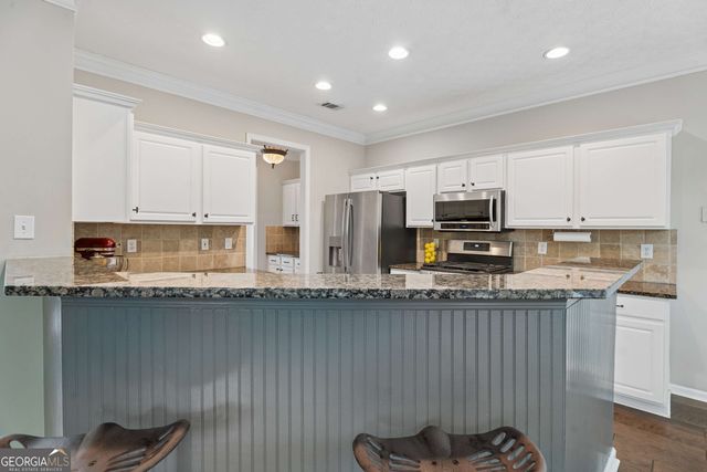 3899 Lake Ruby Lane, Suwanee, GA 30024