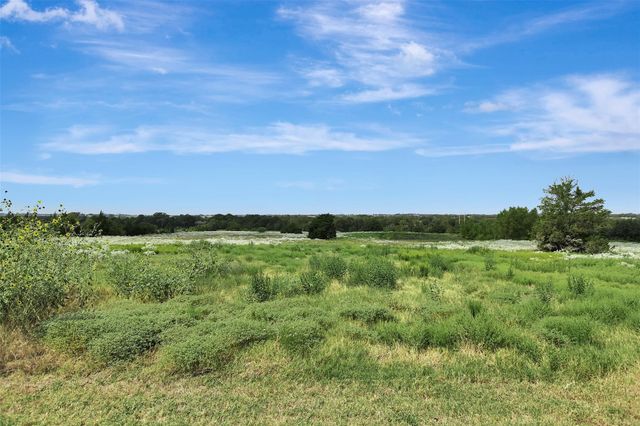 8515 Sandy Hill Road, Brenham, TX 77833