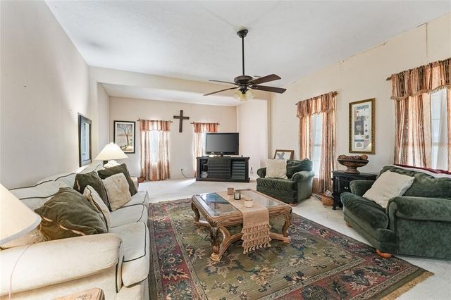 8515 Sandy Hill Road, Brenham, TX 77833