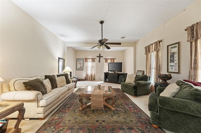 8515 Sandy Hill Road, Brenham, TX 77833