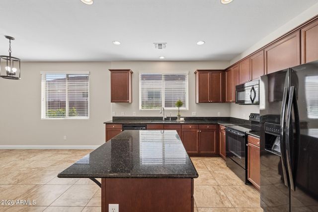 1028 W SANTA GERTRUDIS Trail, San Tan Valley, AZ 85143