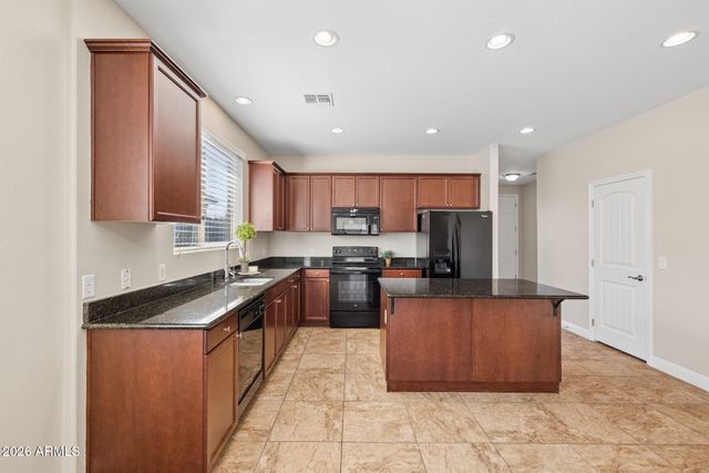 1028 W SANTA GERTRUDIS Trail, San Tan Valley, AZ 85143