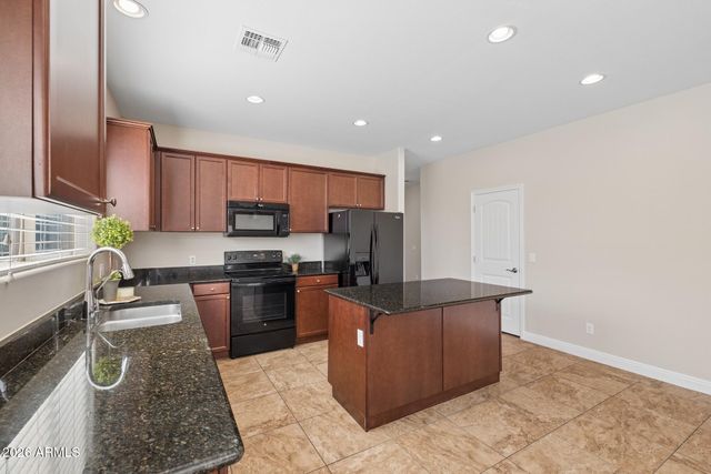 1028 W SANTA GERTRUDIS Trail, San Tan Valley, AZ 85143
