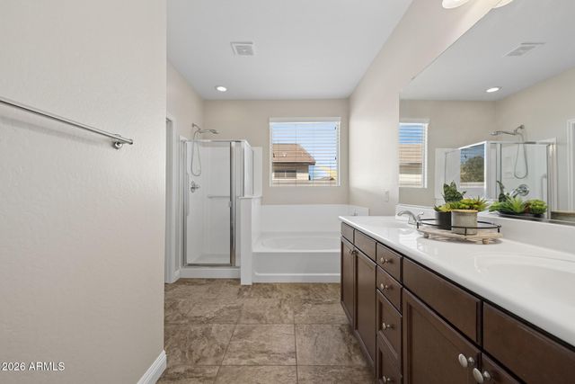 1028 W SANTA GERTRUDIS Trail, San Tan Valley, AZ 85143