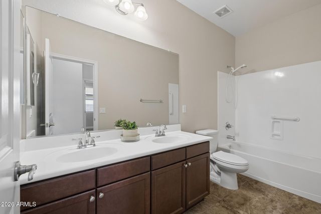 1028 W SANTA GERTRUDIS Trail, San Tan Valley, AZ 85143