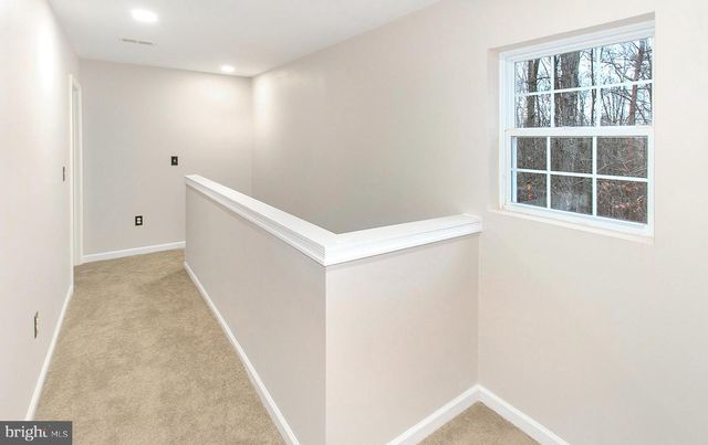 308 GREENWOODS DR, Berkeley Springs, WV 25411