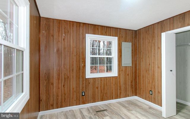 308 GREENWOODS DR, Berkeley Springs, WV 25411