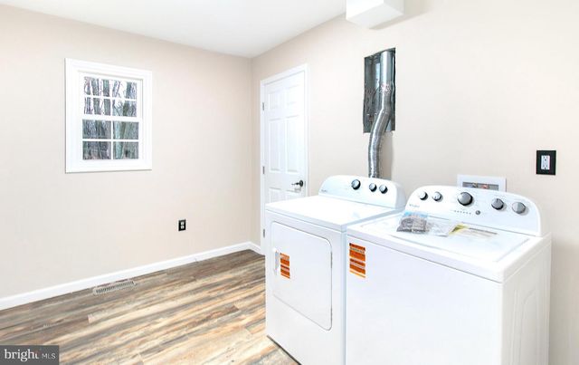 308 GREENWOODS DR, Berkeley Springs, WV 25411