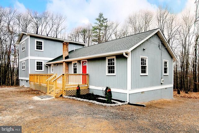 308 GREENWOODS DR, Berkeley Springs, WV 25411