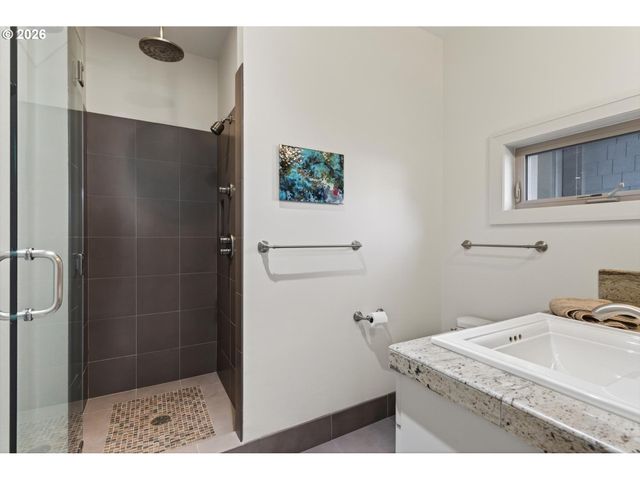 218 SEA CREST Pl, Otter Rock, OR 97369