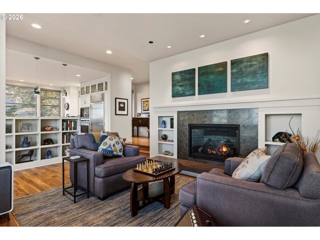 218 SEA CREST Pl, Otter Rock, OR 97369