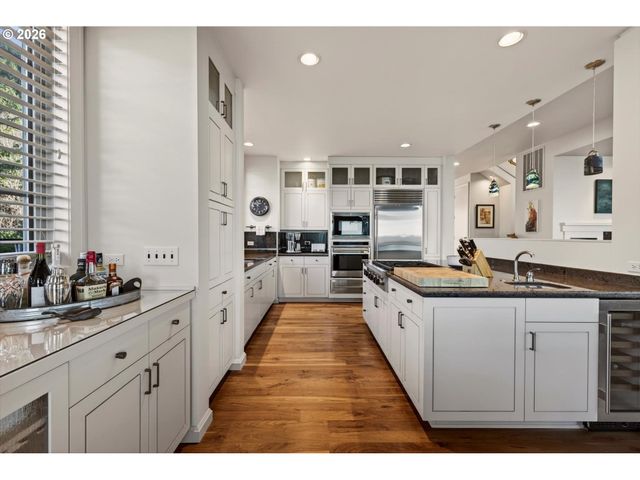 218 SEA CREST Pl, Otter Rock, OR 97369