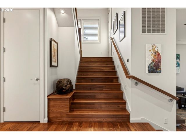 218 SEA CREST Pl, Otter Rock, OR 97369