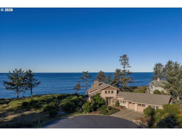 218 SEA CREST Pl, Otter Rock, OR 97369
