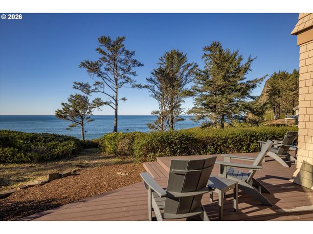 218 SEA CREST Pl, Otter Rock, OR 97369