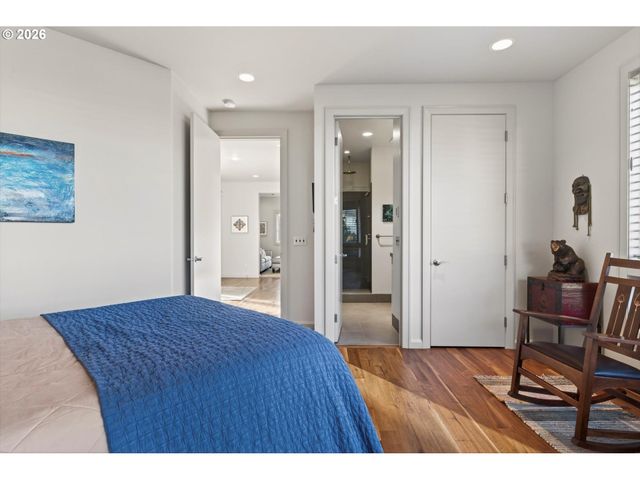 218 SEA CREST Pl, Otter Rock, OR 97369