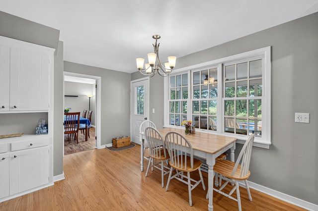 333 County Road B, Stoughton, WI 53589