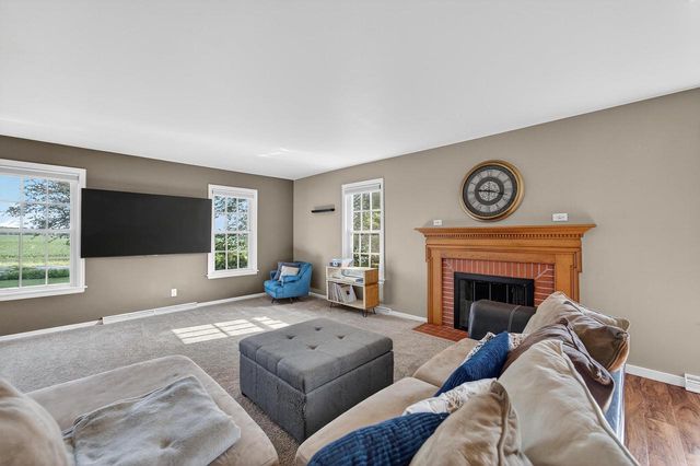 333 County Road B, Stoughton, WI 53589