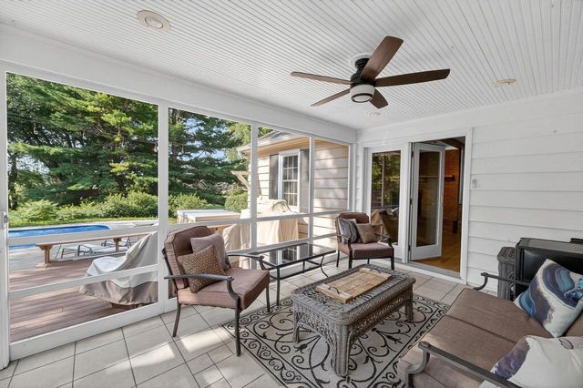 333 County Road B, Stoughton, WI 53589