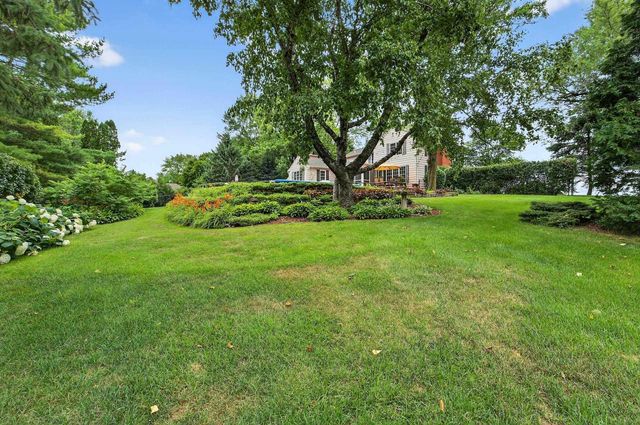 333 County Road B, Stoughton, WI 53589