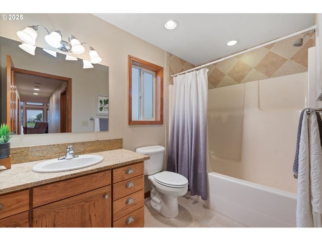 62123 Chandler Loop, La Grande, OR 97850