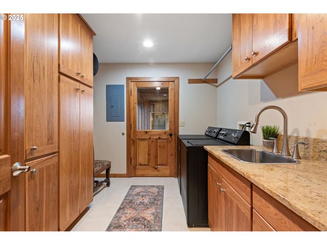 62123 Chandler Loop, La Grande, OR 97850