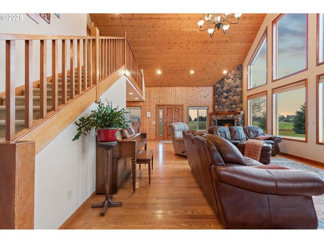 62123 Chandler Loop, La Grande, OR 97850