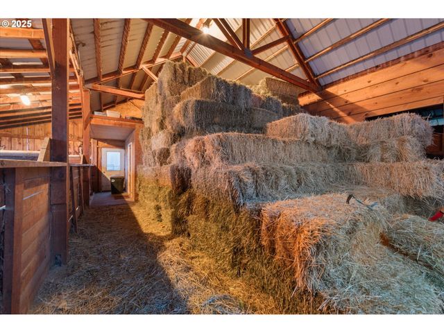 62123 Chandler Loop, La Grande, OR 97850