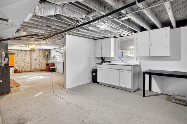 303 NE 109 Terrace, Kansas City, MO 64155