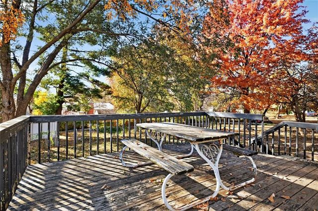 303 NE 109 Terrace, Kansas City, MO 64155