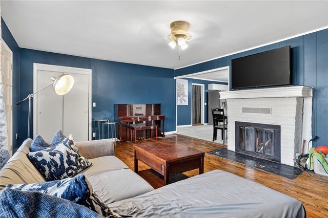 303 NE 109 Terrace, Kansas City, MO 64155