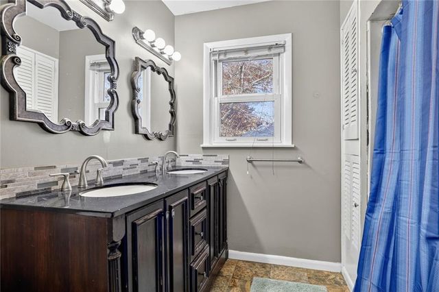 303 NE 109 Terrace, Kansas City, MO 64155