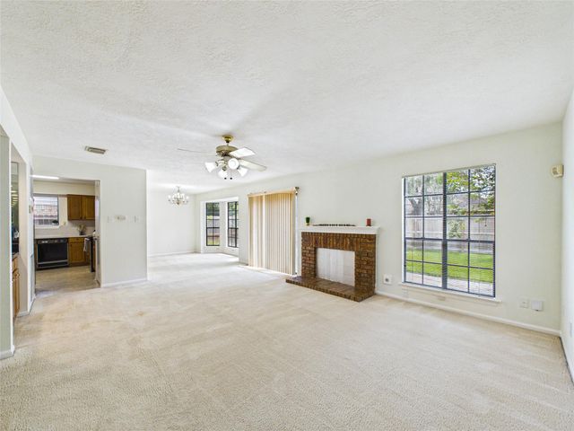 814 Lochnell Drive, Houston, TX 77062