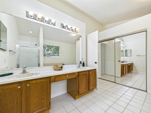 814 Lochnell Drive, Houston, TX 77062