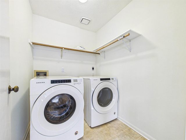 814 Lochnell Drive, Houston, TX 77062
