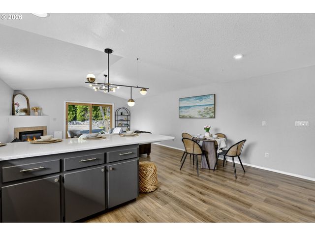 4006 Ne 98TH St, Vancouver, WA 98665