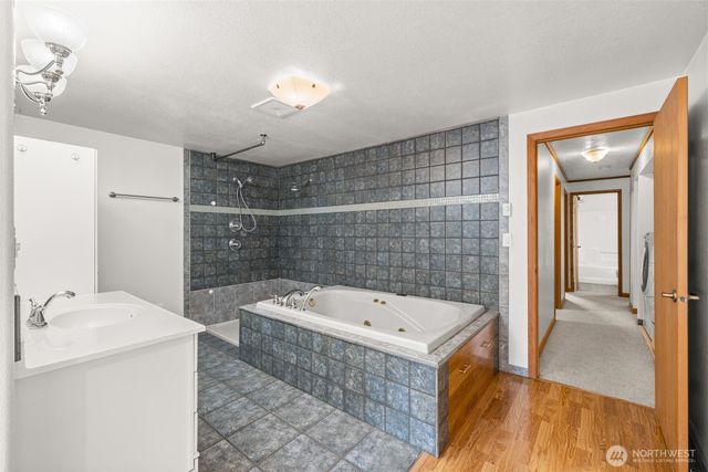 10 Whispering Firs, Port Angeles, WA 98363