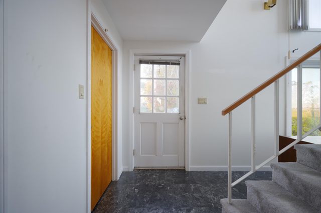 16 Bruce Street, Hampton, NH 03842
